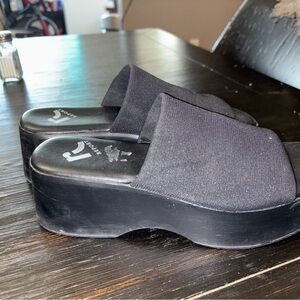 Black Platform Slide Sandals